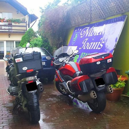 Motel Ioanis Mîndruloc Exteriör bild