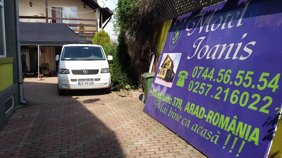 Motel Ioanis Mîndruloc Exteriör bild