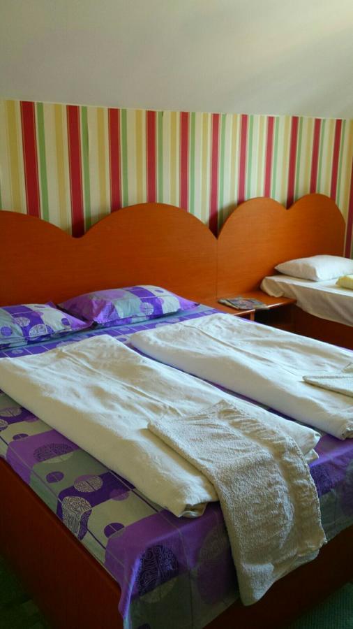 Motel Ioanis Mîndruloc Exteriör bild