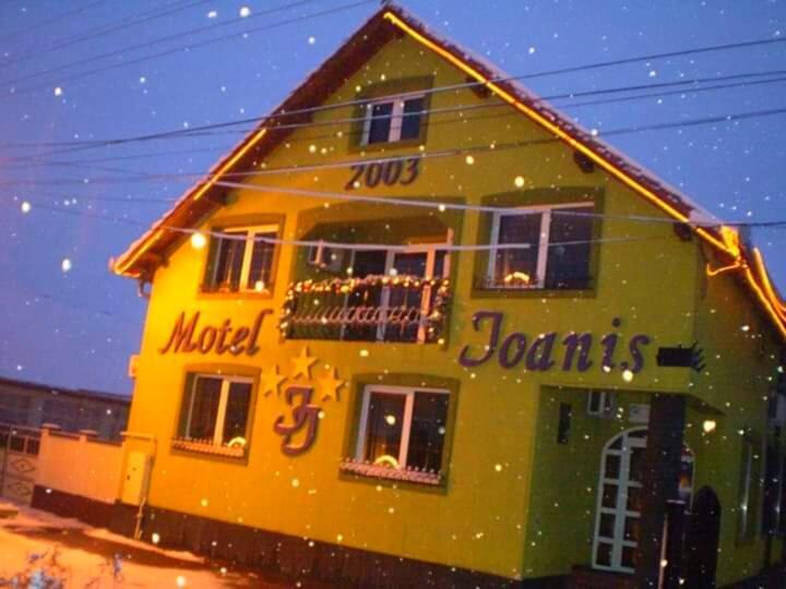 Motel Ioanis Mîndruloc Exteriör bild