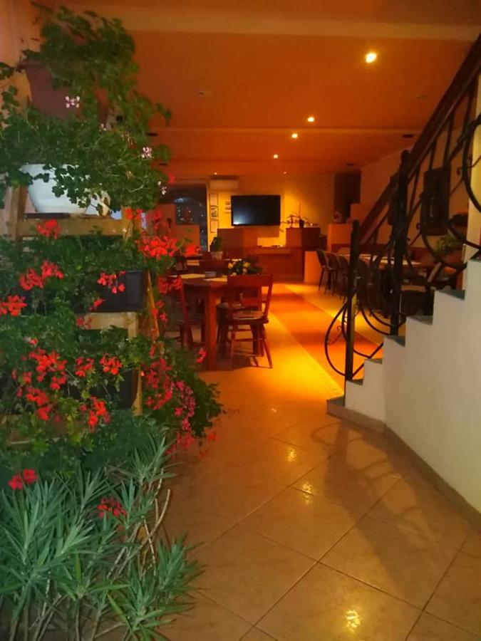 Motel Ioanis Mîndruloc Exteriör bild